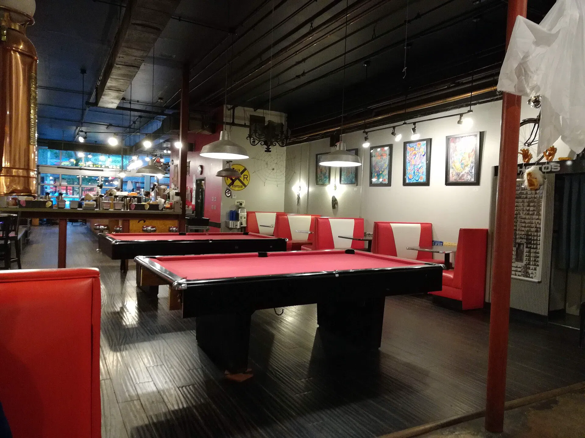 A full-size pool table racked and ready (Wikimedia Commons)